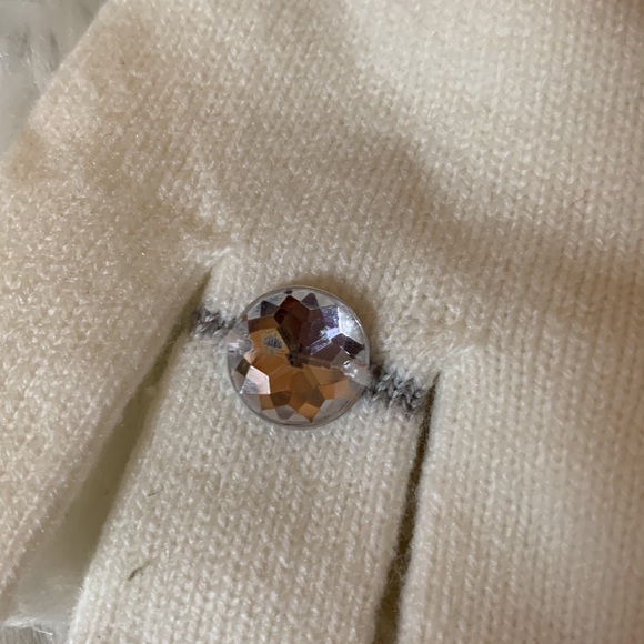 Mud Pie off white gloves with faux leopard fur cuffs and rhinestone “ring” New - Picture 3 of 7